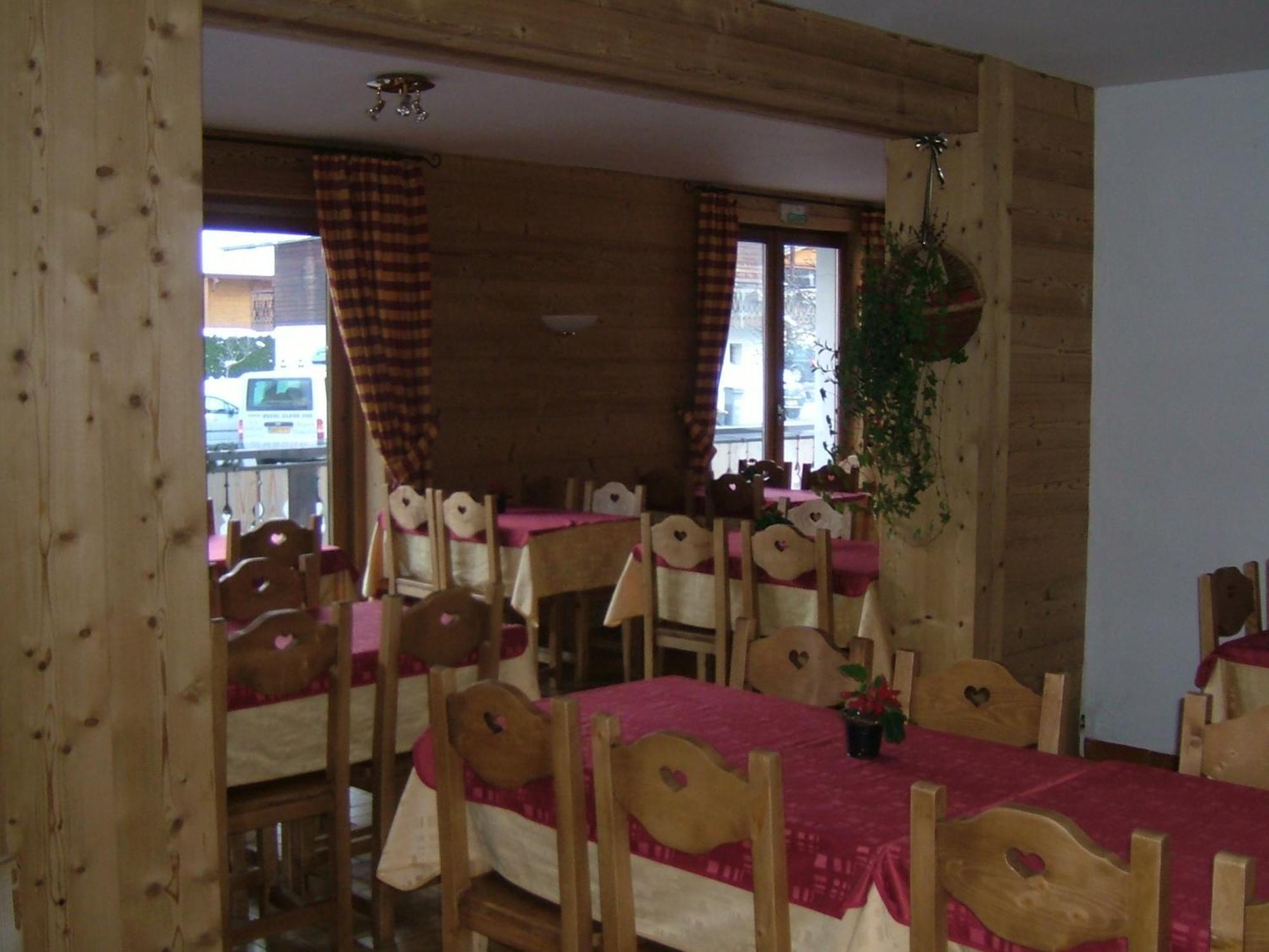 Alpen Roc Hotel Morzine Ngoại thất bức ảnh