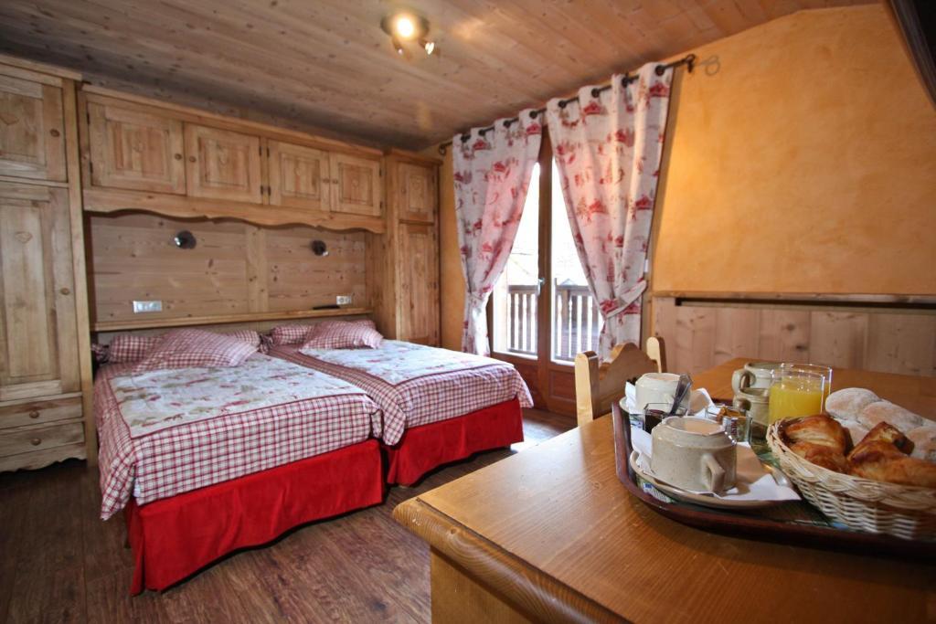 Alpen Roc Hotel Morzine Phòng bức ảnh
