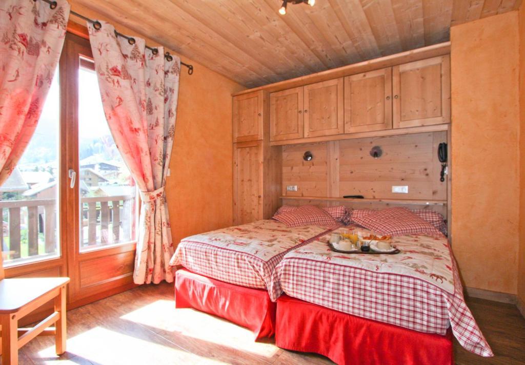 Alpen Roc Hotel Morzine Phòng bức ảnh